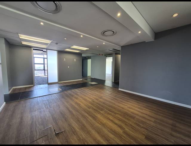 222M² OFFICE TO LET IN SANDTON CENTRAL